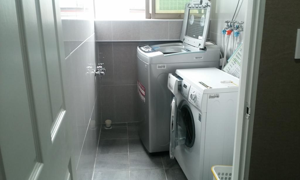 Oxbloodk Vandrehjem Gwangju Metropolitan City Eksteriør billede